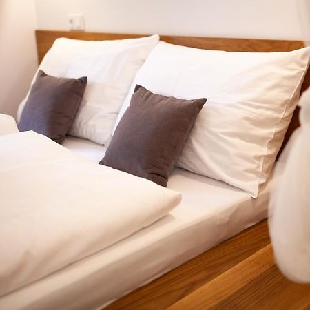 Apartmany Dacicky 1 กุตนาฮอรา ภายนอก รูปภาพ