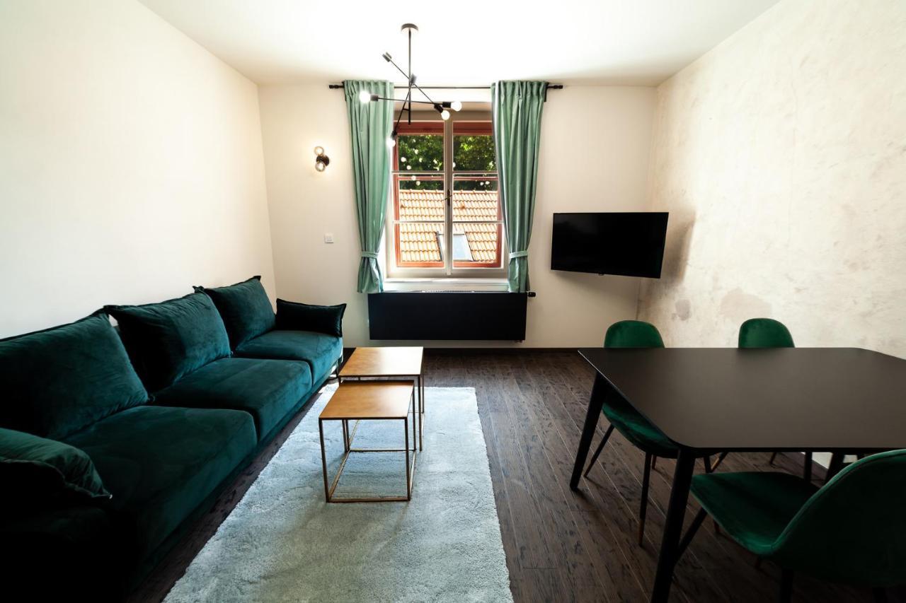 Apartmany Dacicky 1 กุตนาฮอรา ภายนอก รูปภาพ
