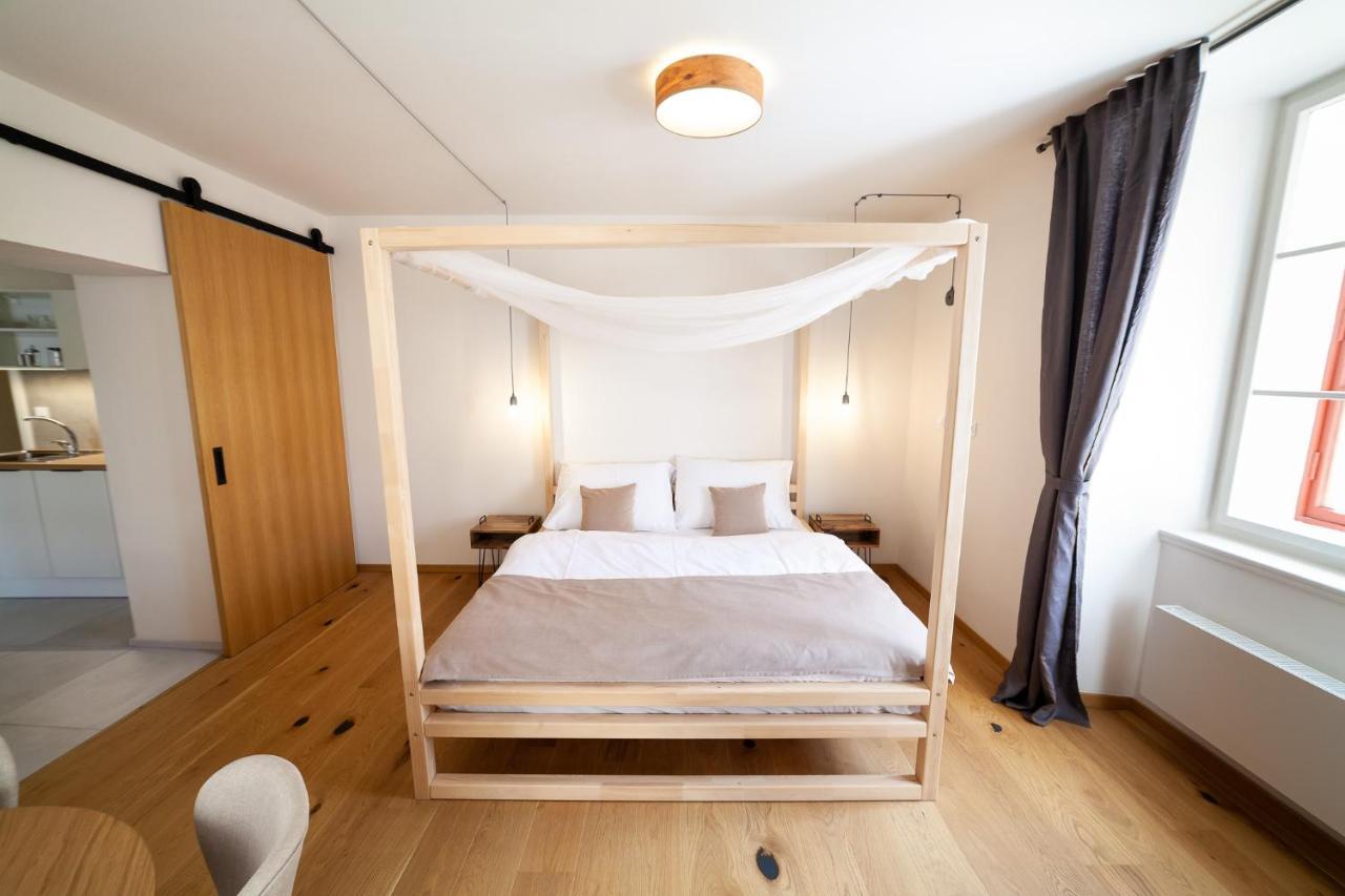Apartmany Dacicky 1 กุตนาฮอรา ภายนอก รูปภาพ