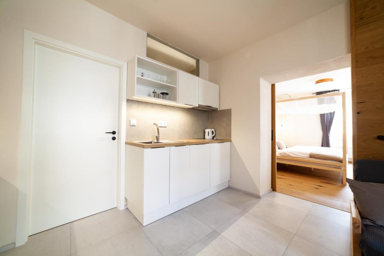 Apartmany Dacicky 1 กุตนาฮอรา ภายนอก รูปภาพ